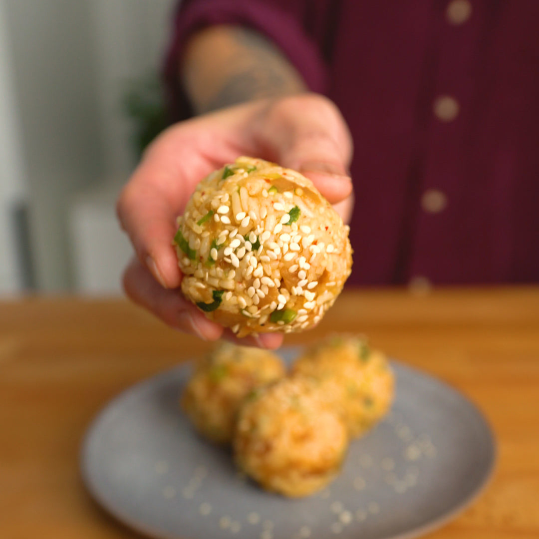 Korean Rice Balls (Jumeokbap)